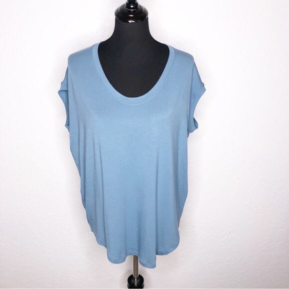 Athleta blue scoop neck cap sleeve jersey knit top size Medium - Picture 1 of 11